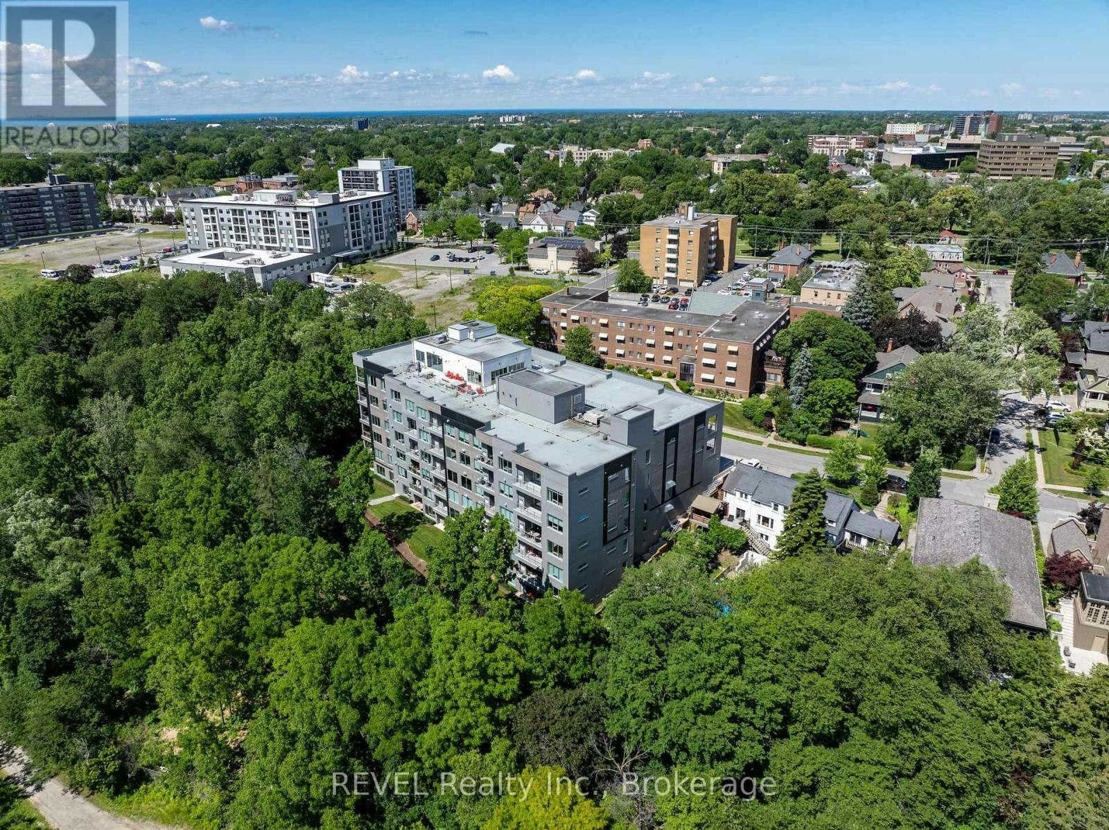 606-77 Yates Street, St. Catharines, ON, L2R 5R7