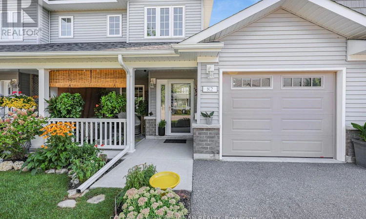 82 Ivy Crescent