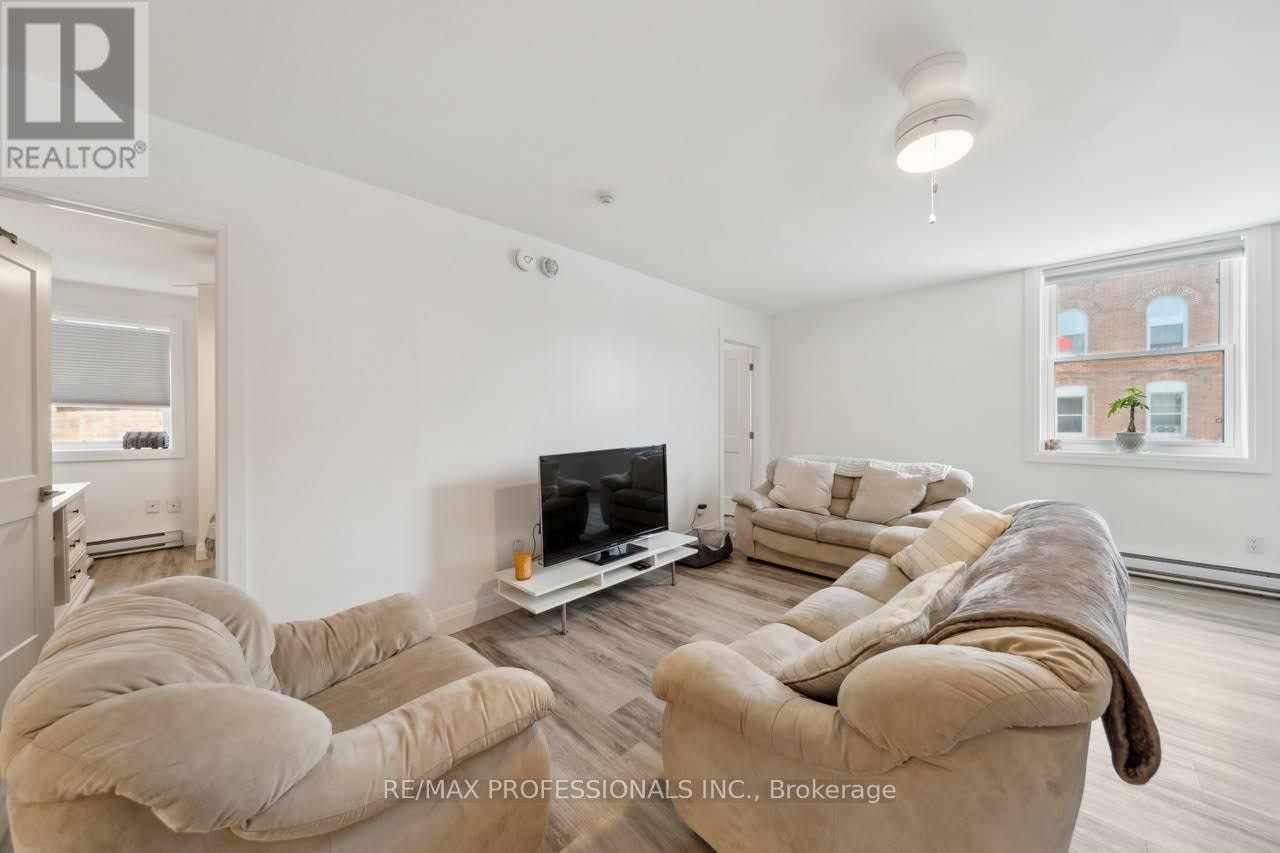 2-14 Manitoba Street, Bracebridge, ON, P1L 1S4