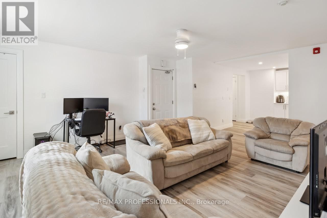 2-14 Manitoba Street, Bracebridge, ON, P1L 1S4 - 3