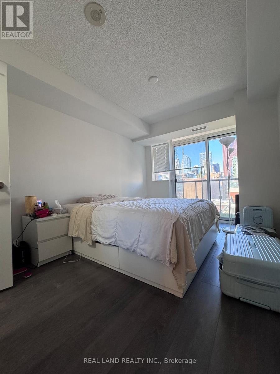 1111-400 Adelaide Street, Toronto, ON, M5A 1N4 - 13