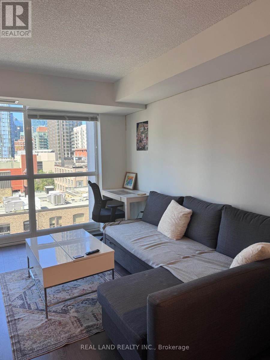 1111-400 Adelaide Street, Toronto, ON, M5A 1N4 - 17