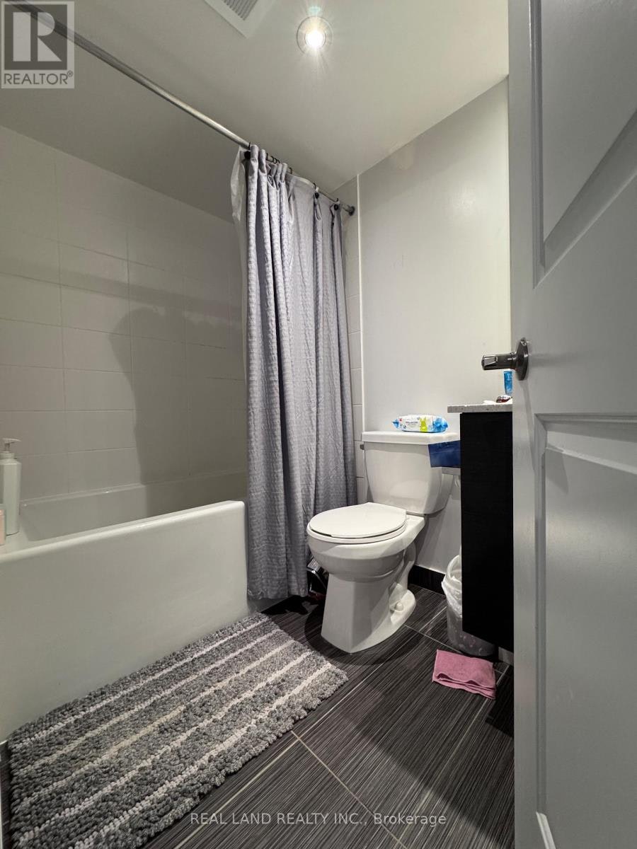 1111-400 Adelaide Street, Toronto, ON, M5A 1N4 - 11