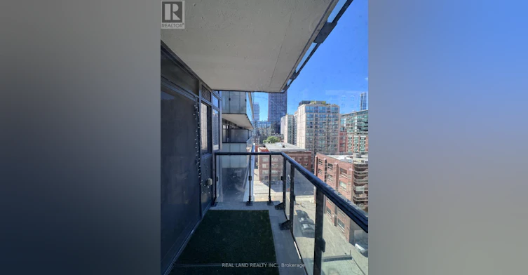 1111-400 Adelaide Street, Toronto, ON, M5A 1N4 - 14