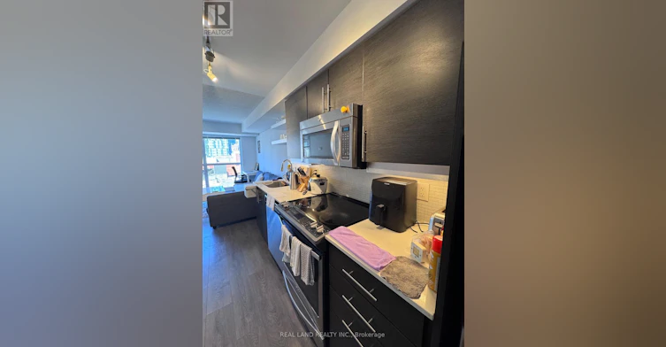 1111-400 Adelaide Street, Toronto, ON, M5A 1N4 - 18