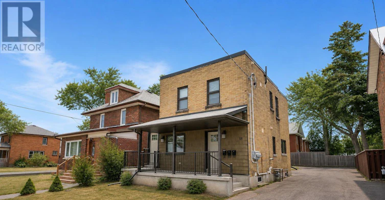 18 Mclaughlin Boulevard, Oshawa, ON, L1G 2N8