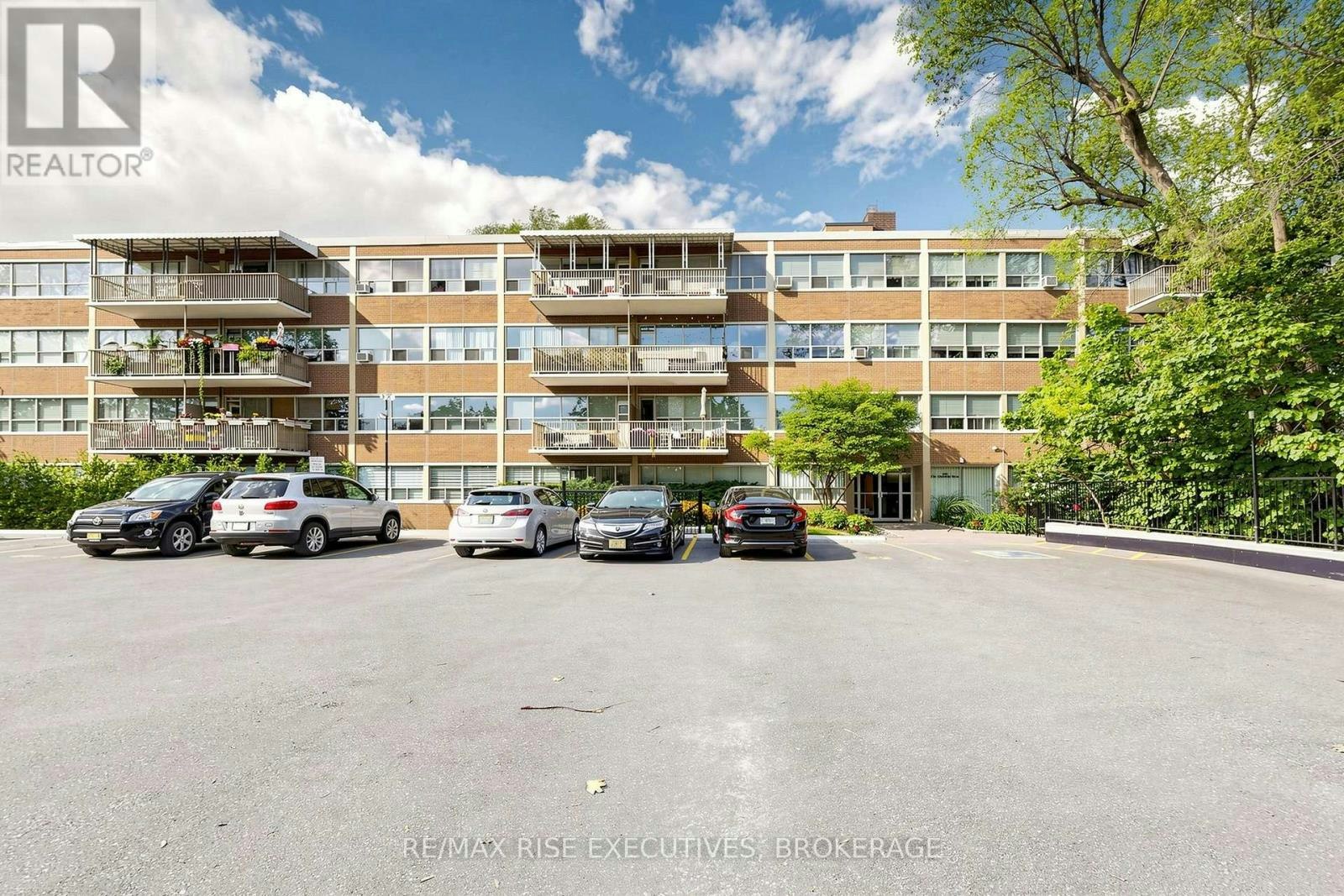 304-160 The Donway W, Toronto, ON, M3C 2G1