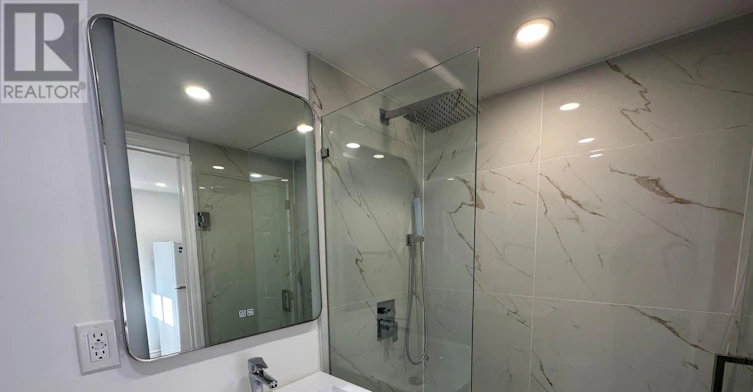 BACHELOR-38 Cartier Crescent, Richmond Hill, ON, L4C 2N2 - 5