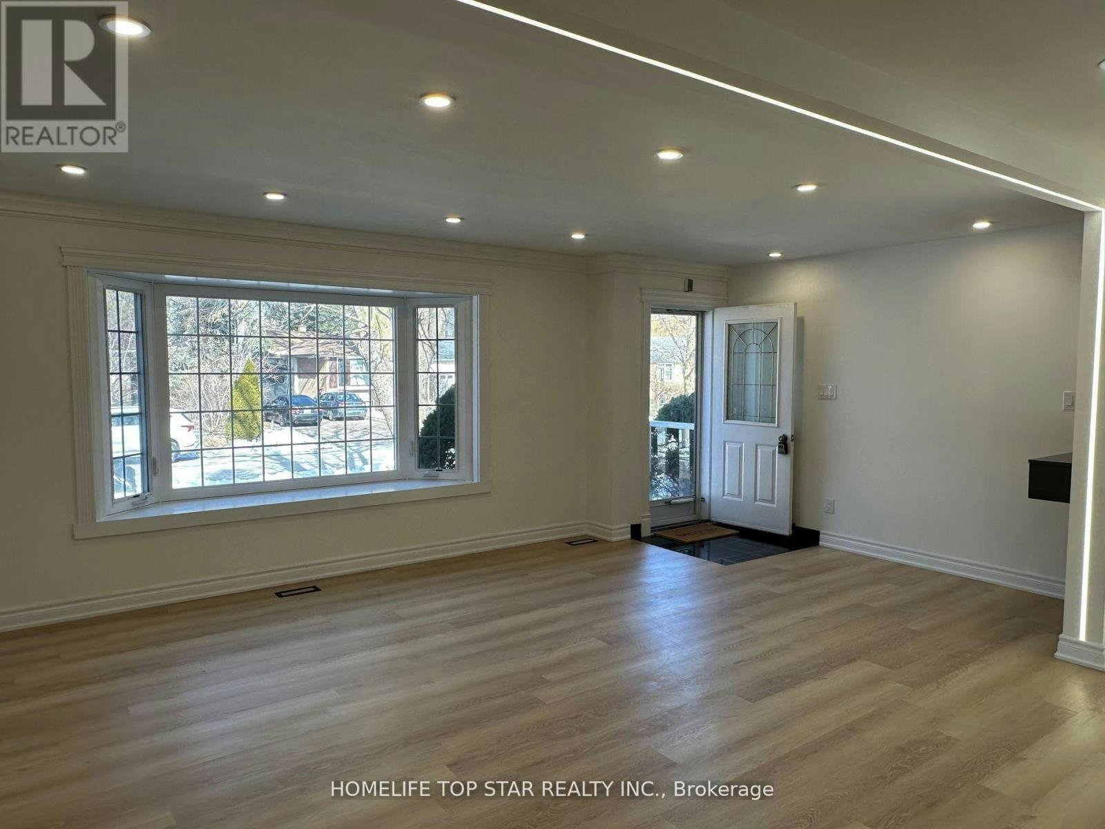 MAIN FLOOR-38 Cartier Crescent, Richmond Hill, ON, L4C 2N2 - 2
