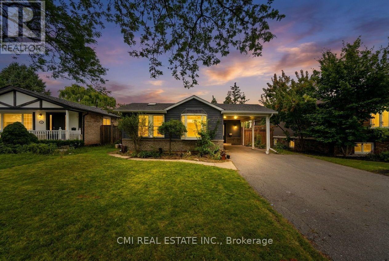 677 Lomond Crescent, Burlington, ON, L7L 2N8