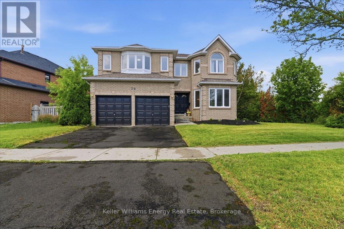 70 Willowbrook Drive, Whitby, ON, L1R 2A8