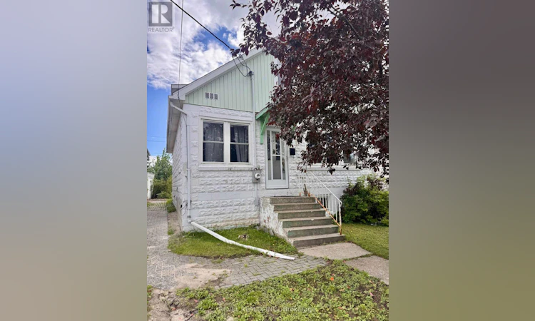 121 Floral Avenue
