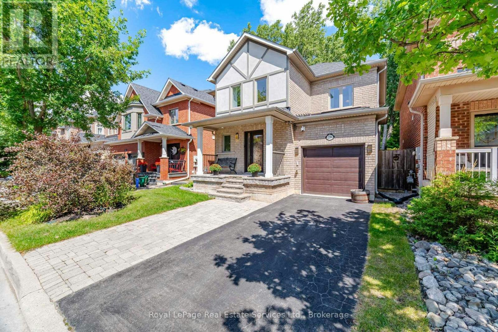 2259 Empire Crescent, Burlington, ON, L7L 6Y6