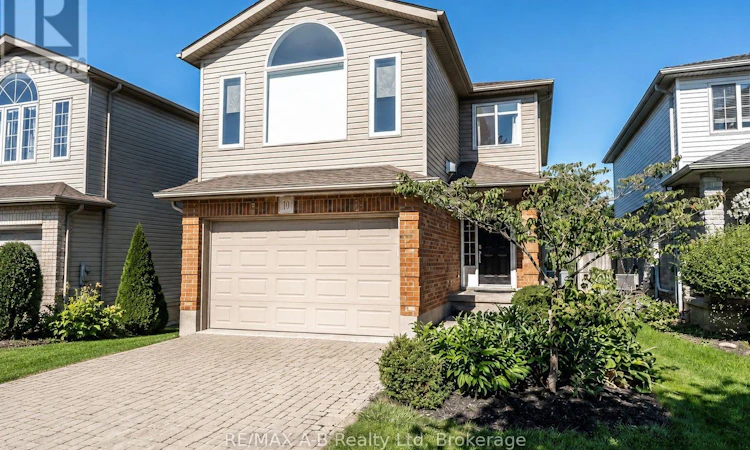 10 Buckingham Drive