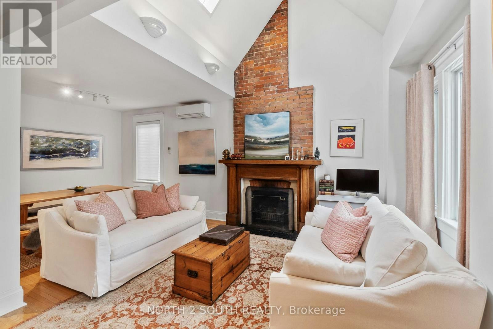 UPPER-161 Marlborough Place, Toronto, ON, M5R 3J5 - 13