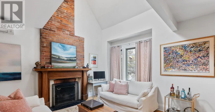 UPPER-161 Marlborough Place, Toronto, ON, M5R 3J5 - 14