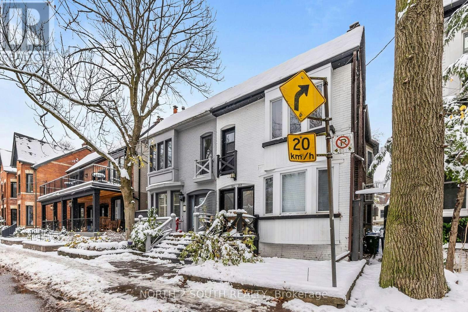 UPPER-161 Marlborough Place, Toronto, ON, M5R 3J5