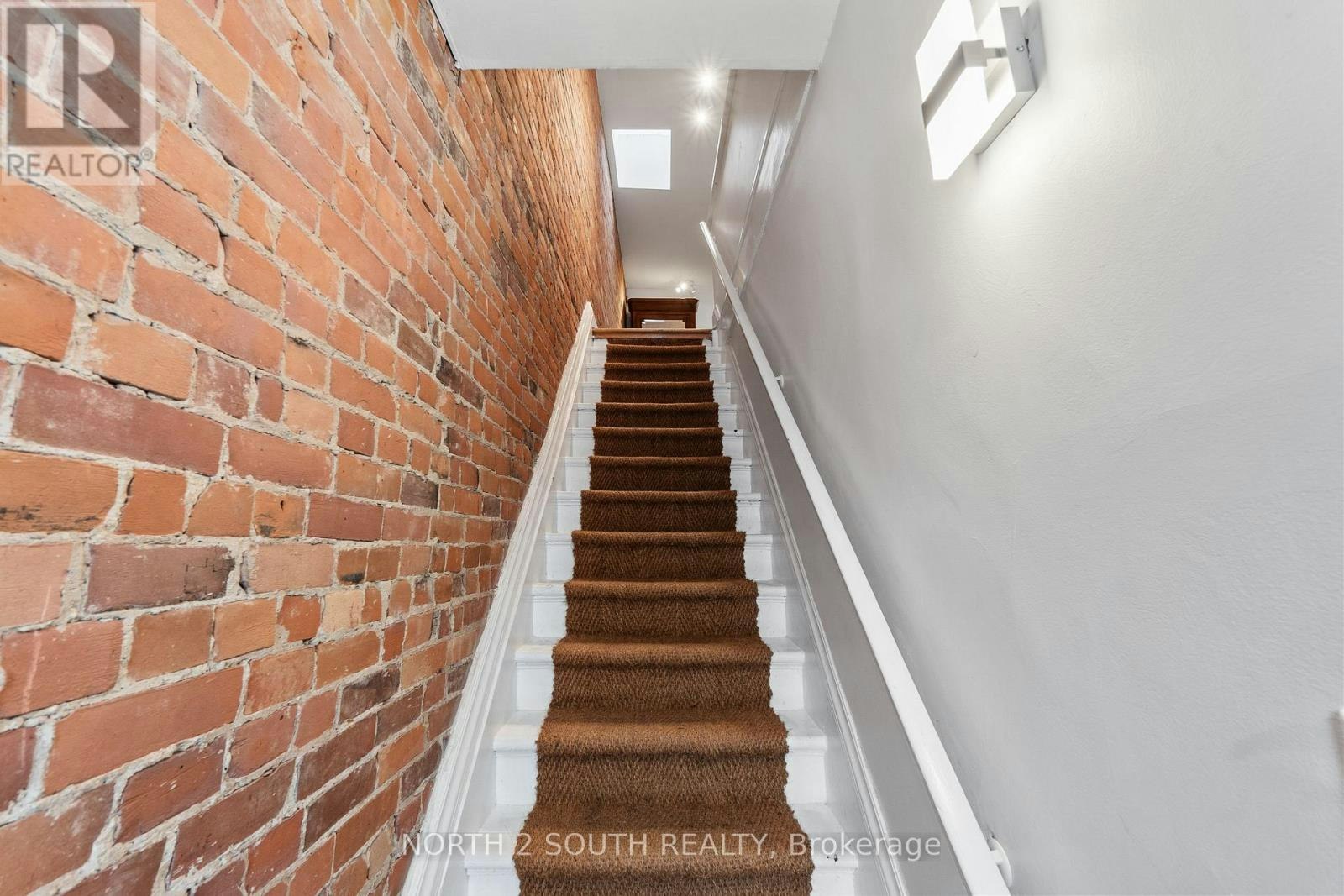 UPPER-161 Marlborough Place, Toronto, ON, M5R 3J5 - 8