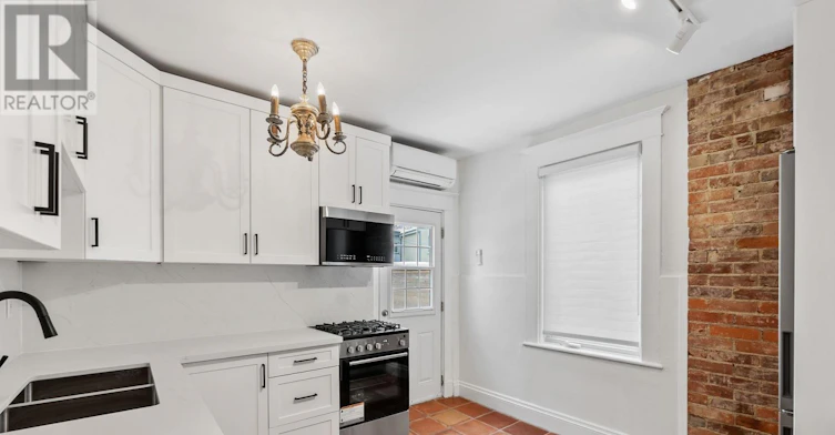 UPPER-161 Marlborough Place, Toronto, ON, M5R 3J5 - 18