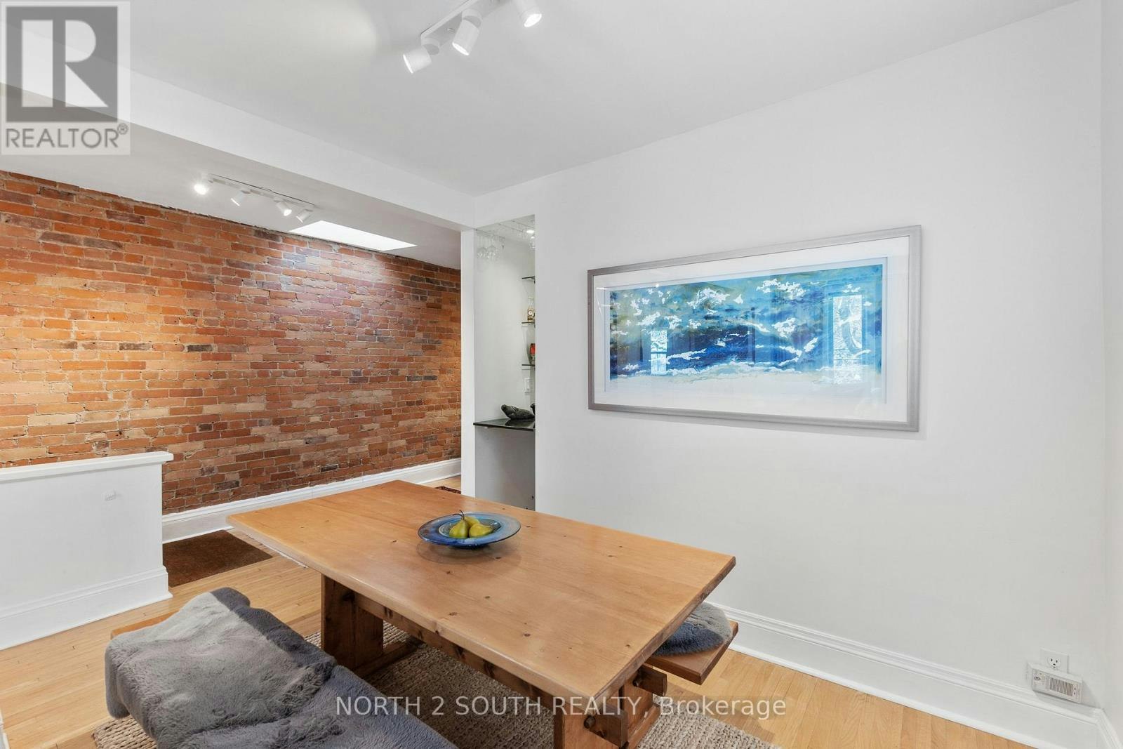 UPPER-161 Marlborough Place, Toronto, ON, M5R 3J5 - 11