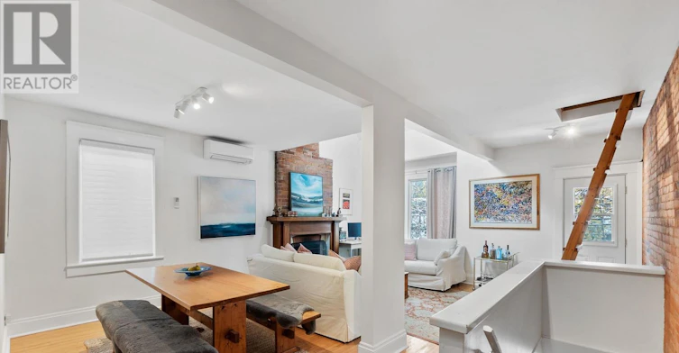 UPPER-161 Marlborough Place, Toronto, ON, M5R 3J5 - 9