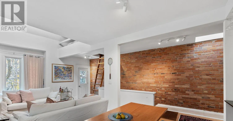UPPER-161 Marlborough Place, Toronto, ON, M5R 3J5 - 10