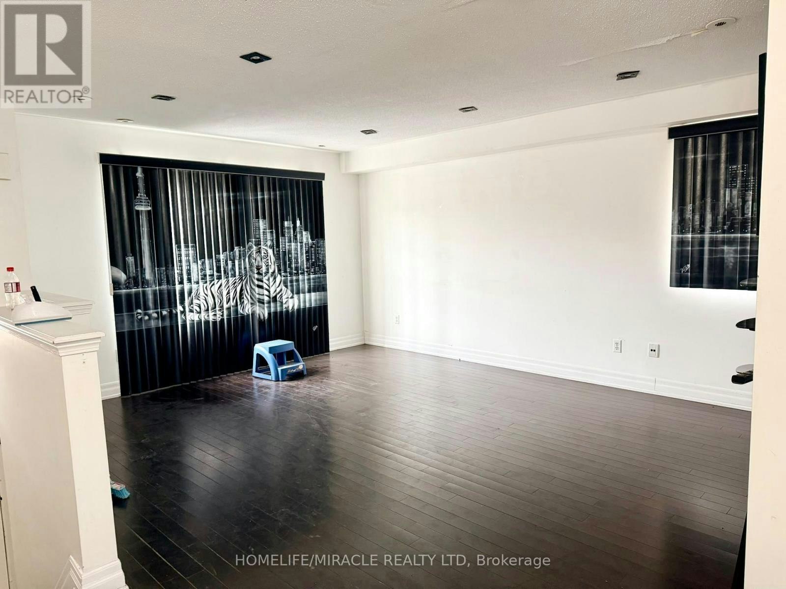 1-2800 Eglinton Avenue E, Toronto, ON, M1J 2C8 - 5