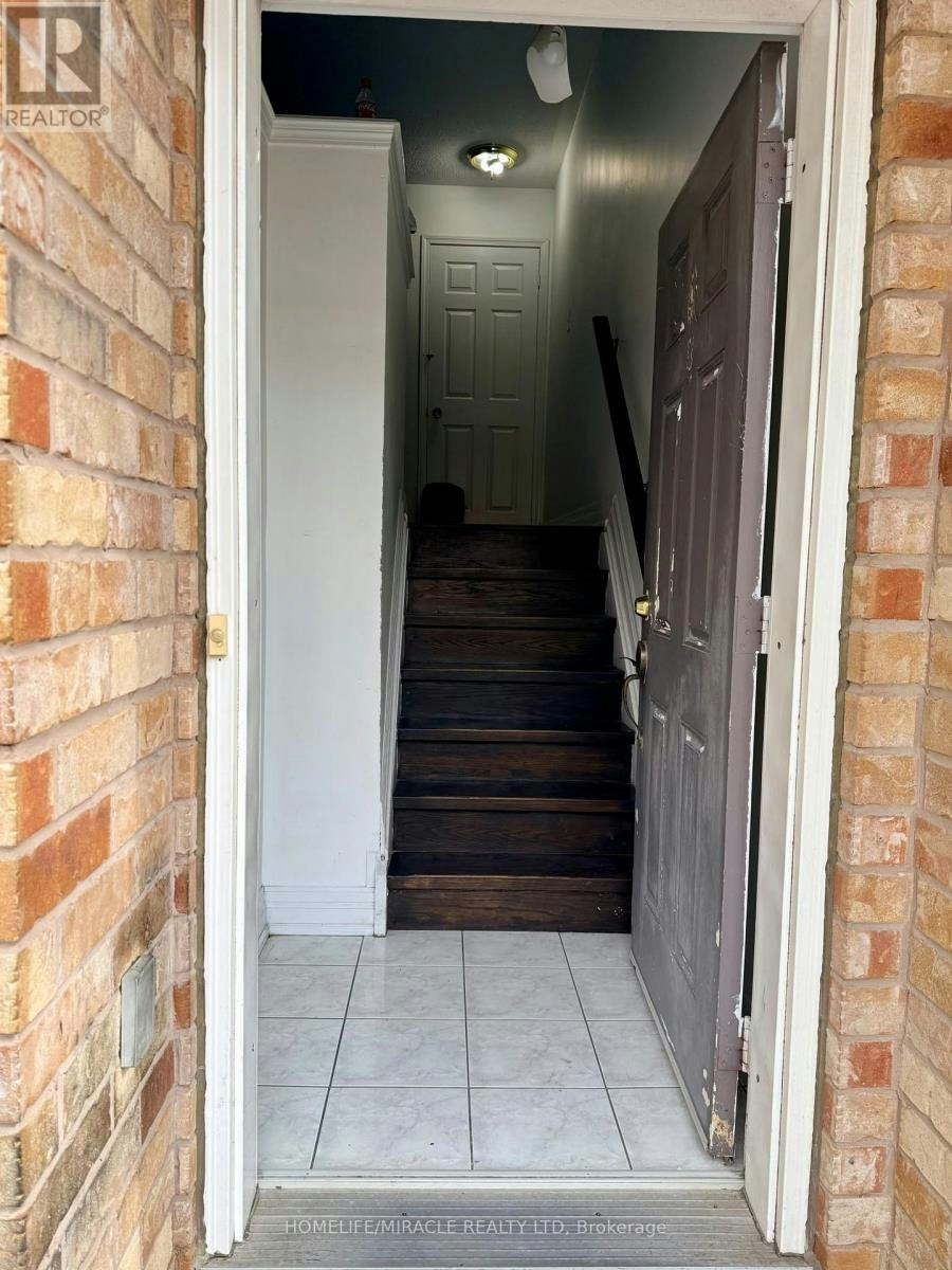 1-2800 Eglinton Avenue E, Toronto, ON, M1J 2C8 - 3