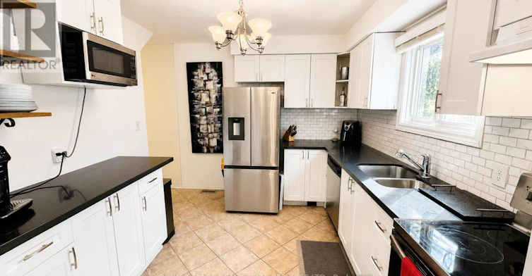 49 Lowder Place, Whitby, ON, L1N 8B8 - 8