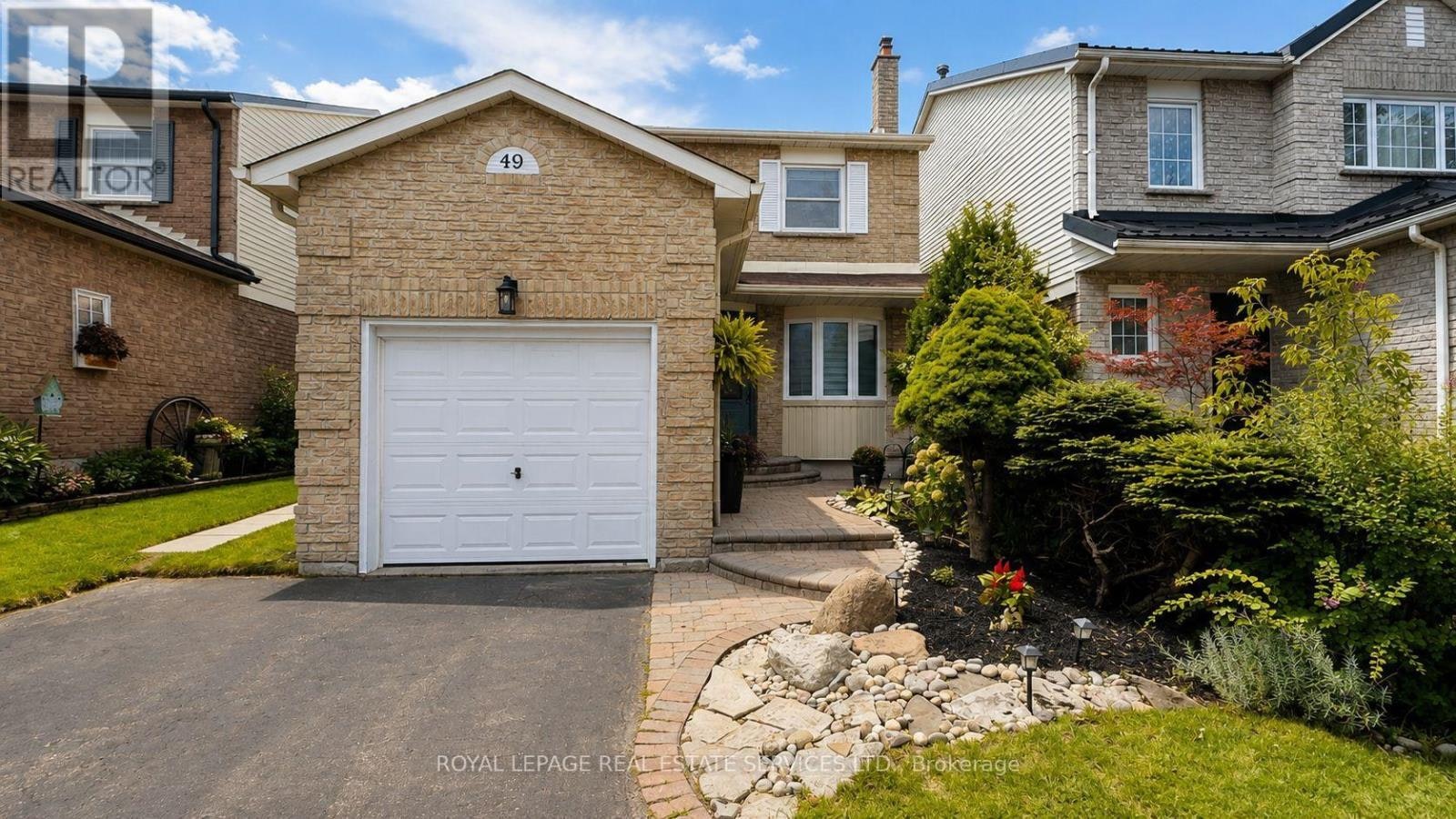49 Lowder Place, Whitby, ON, L1N 8B8