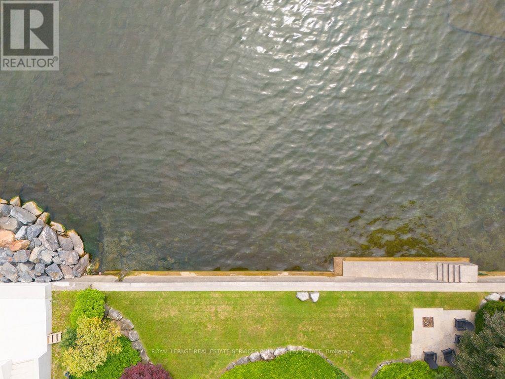6 Ennisclare Drive W, Oakville, ON, L6J 4N2 - 44