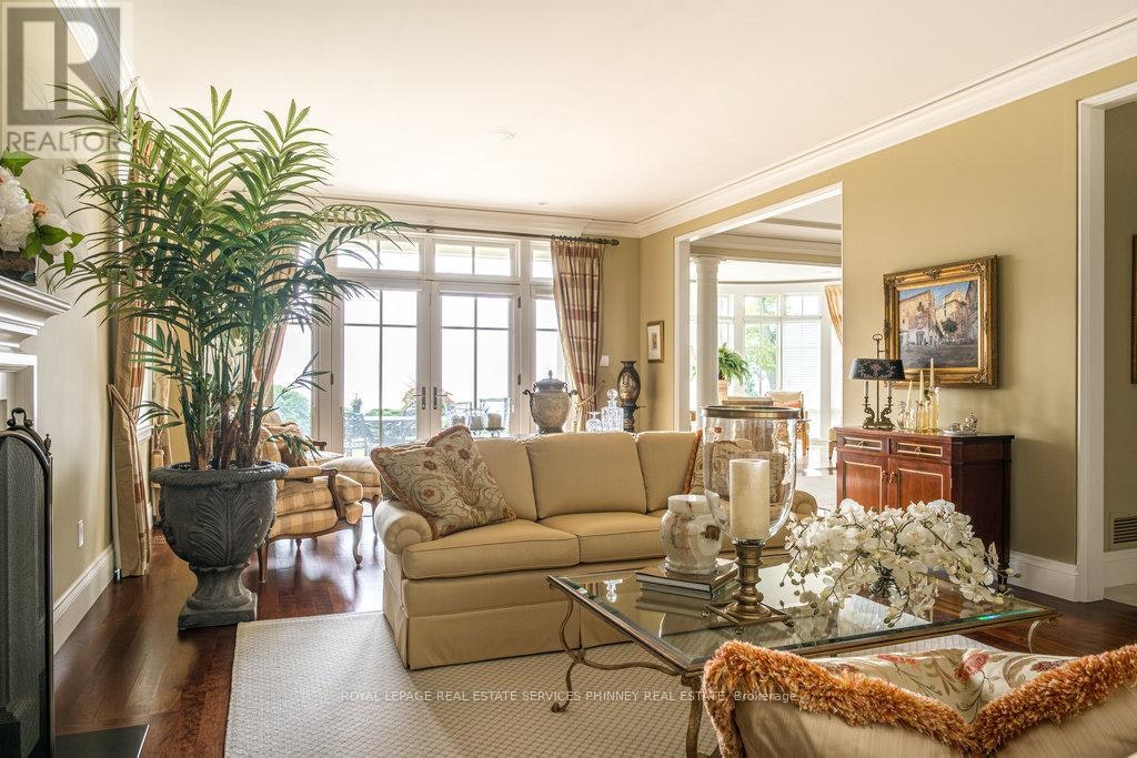 6 Ennisclare Drive W, Oakville, ON, L6J 4N2 - 8
