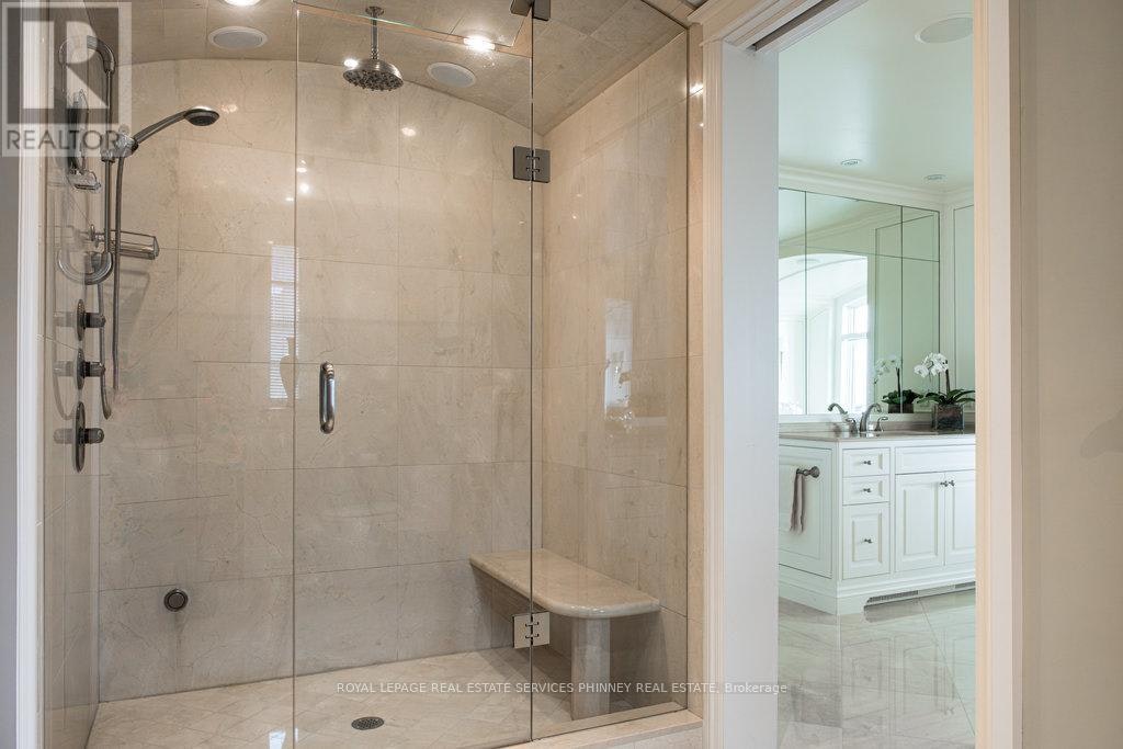 6 Ennisclare Drive W, Oakville, ON, L6J 4N2 - 24