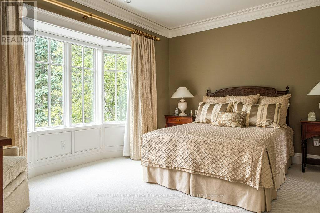 6 Ennisclare Drive W, Oakville, ON, L6J 4N2 - 26