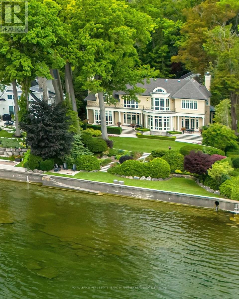 6 Ennisclare Drive W, Oakville, ON, L6J 4N2