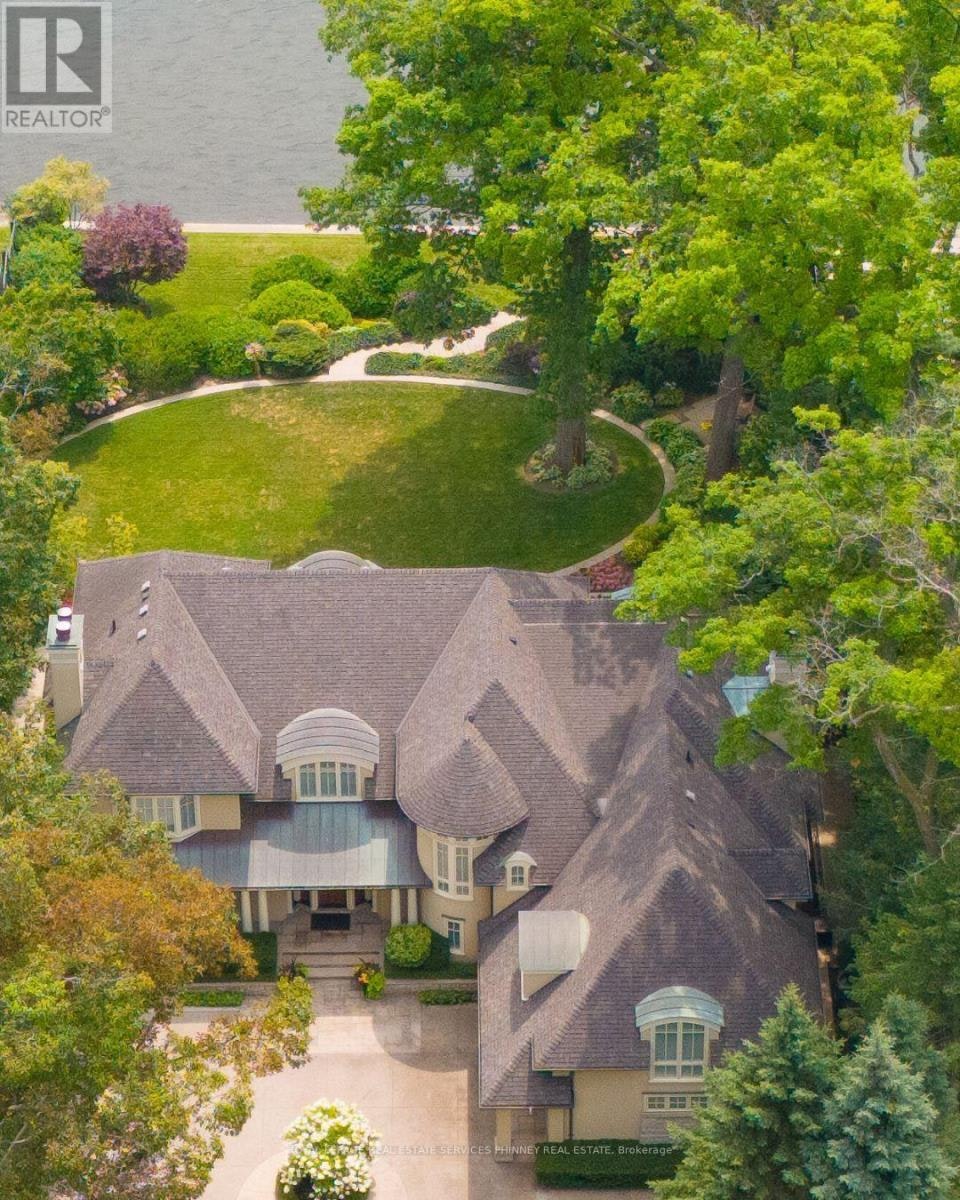 6 Ennisclare Drive W, Oakville, ON, L6J 4N2