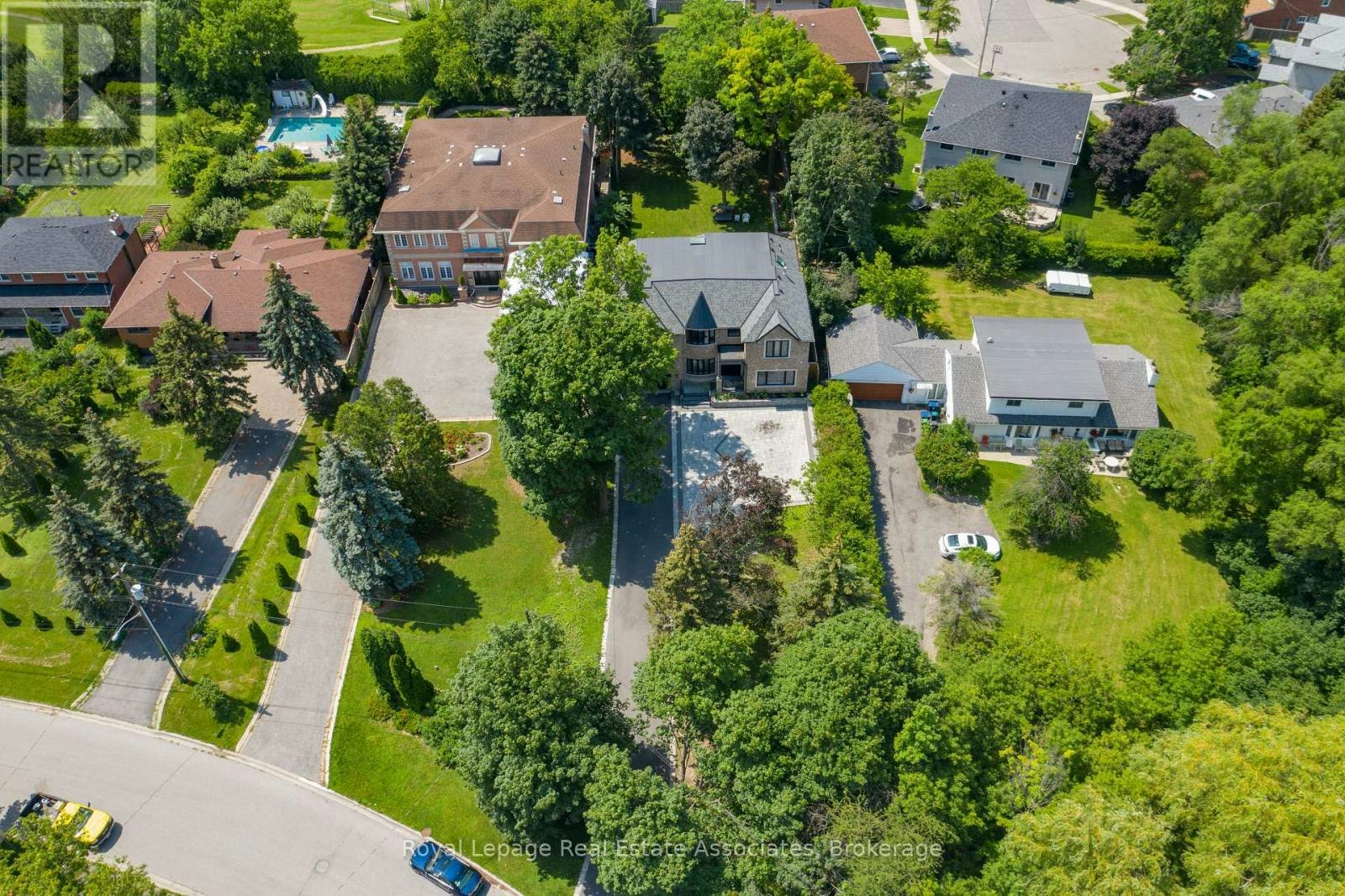 96 Elmcrest Road, Toronto, ON, M9C 3R9