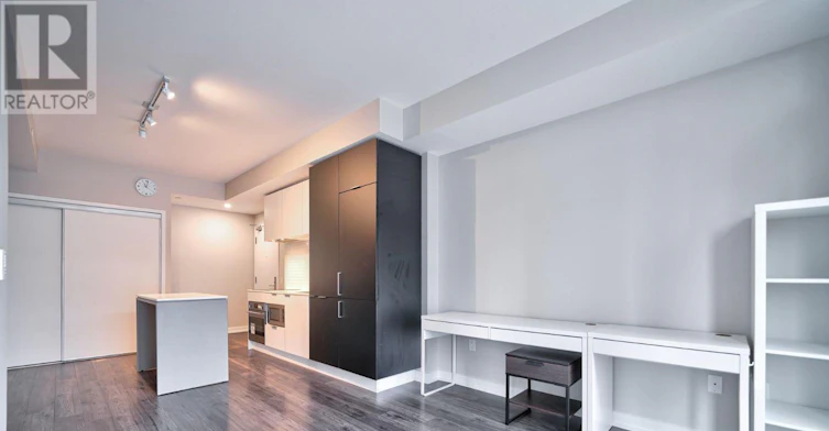 710-33 Helendale Avenue, Toronto, ON, M4R 0A4 - 17
