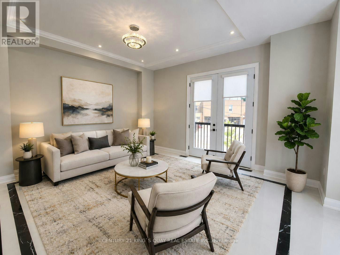 323 Sutherland Drive, Toronto, ON, M4G 1J7 - 3