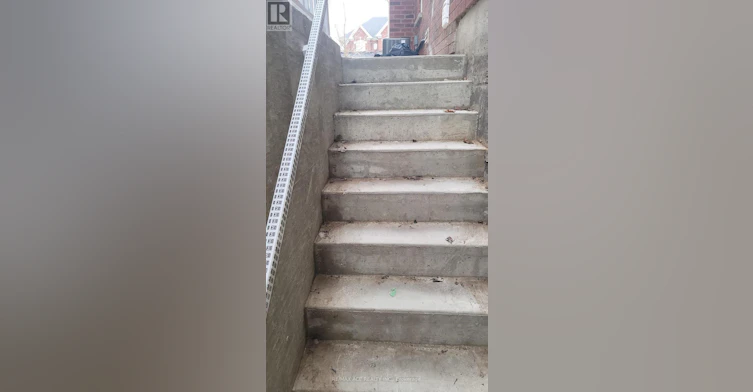 BSMT-1555 Dunedin Crescent, Oshawa, ON, L1K 0V1 - 2