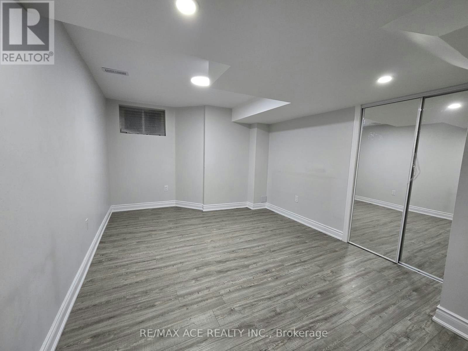 BSMT-1555 Dunedin Crescent, Oshawa, ON, L1K 0V1 - 7