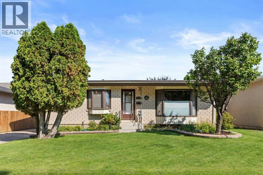 1171 Bassett Crescent NW, Medicine Hat, AB, T1A 6Z7