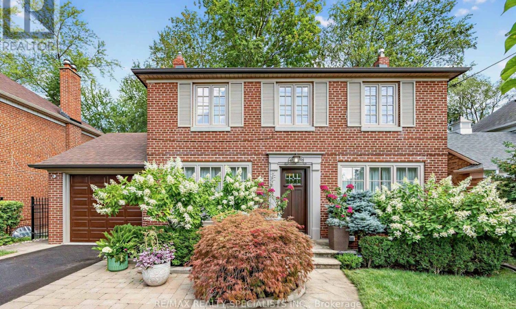 1211 Royal York Road