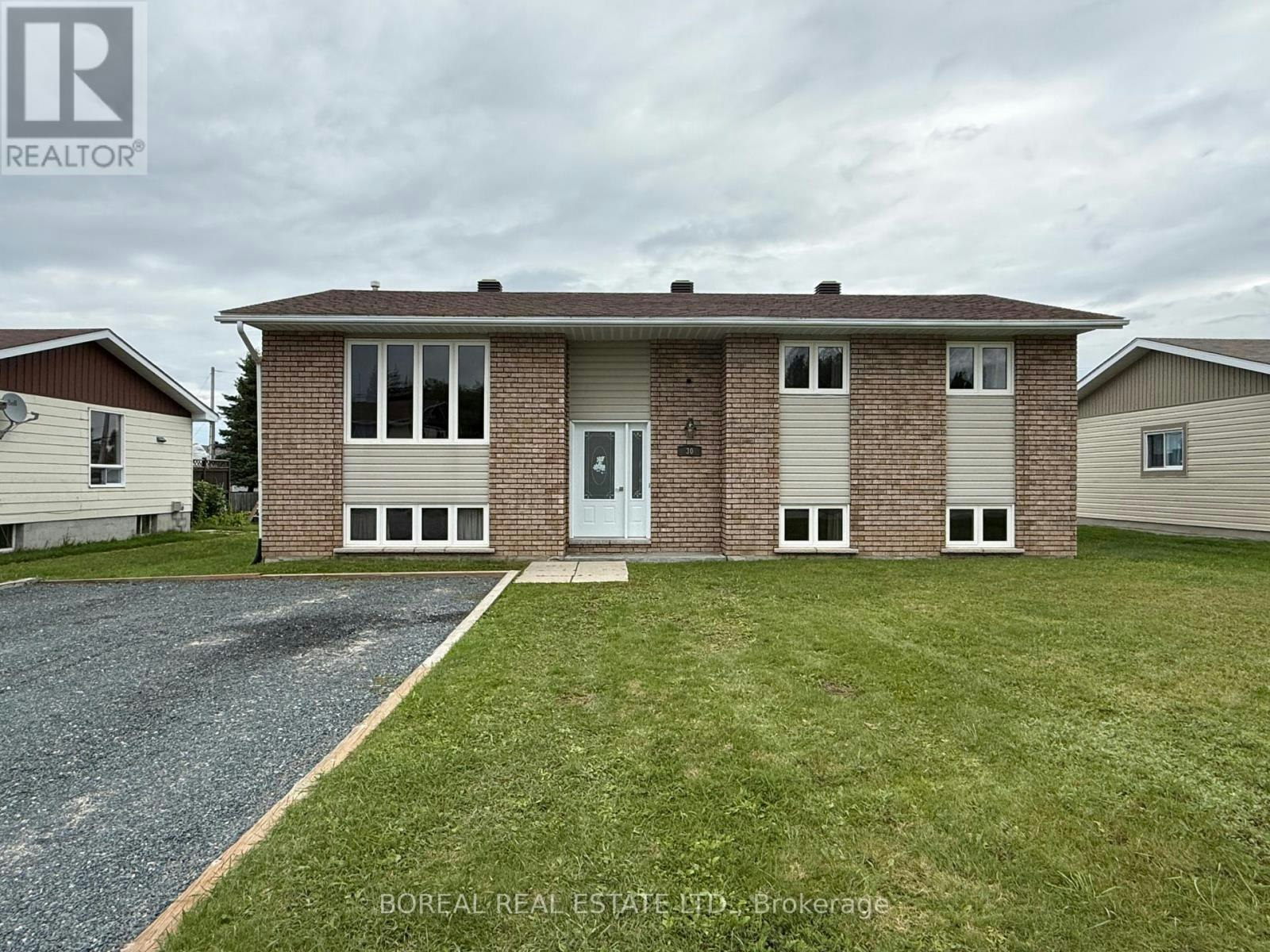 30 Eighteenth Avenue, Cochrane, ON, P0L 1C0
