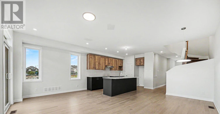 650 Moonglade Crescent, Ottawa, ON, K2J 7N2 - 6