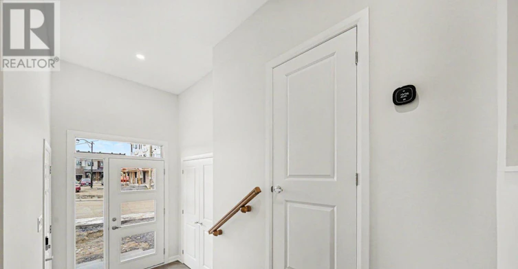 650 Moonglade Crescent, Ottawa, ON, K2J 7N2 - 2