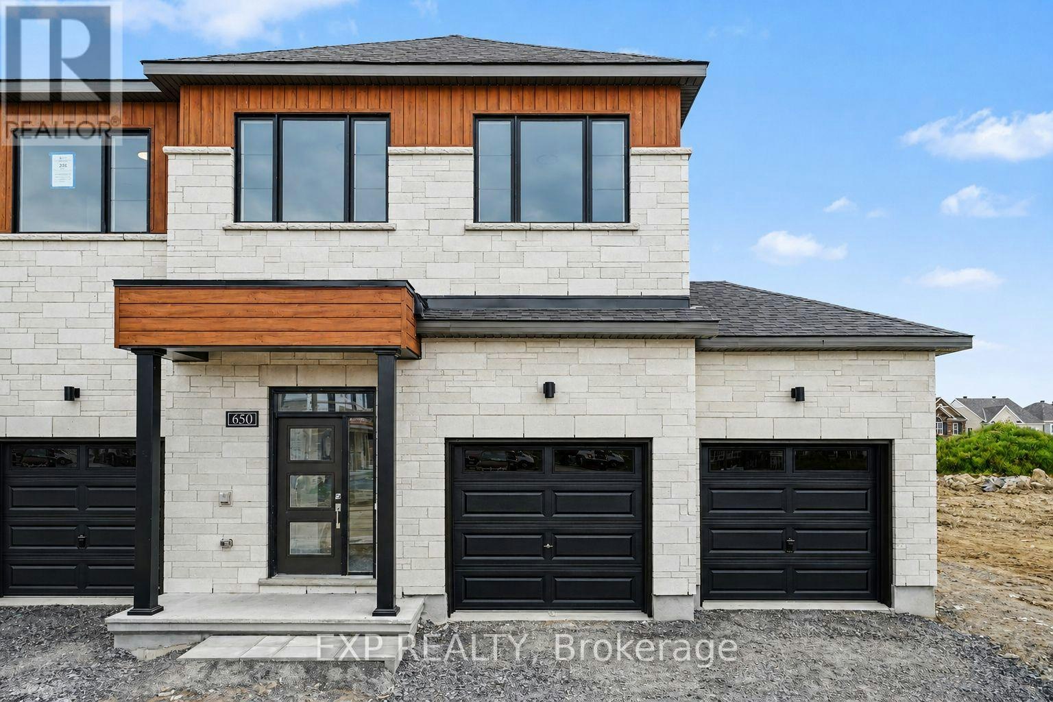 650 Moonglade Crescent, Ottawa, ON, K2J 7N2