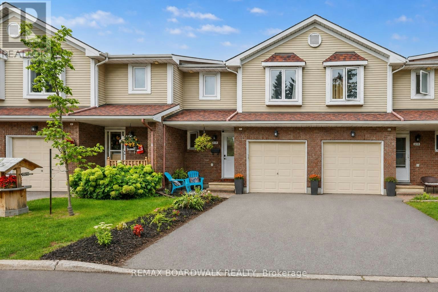 314 Valade Crescent, Ottawa, ON, K4A 2X4