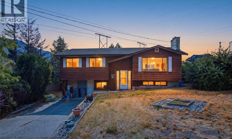 815 Kambia Crescent