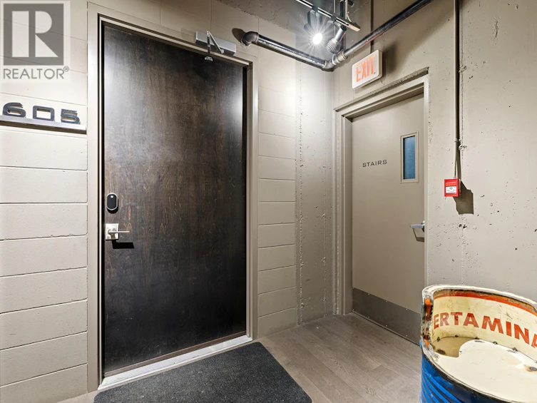 605-1630 Pandosy Street, Kelowna, BC, V1Y 1P7 - 3